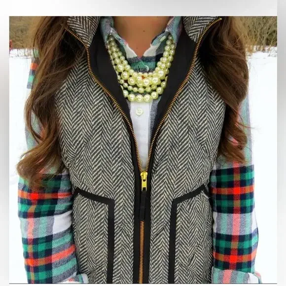 J. Crew Tan & Black Down Excursion Herringbone Quilted Full Zip Vest Size Small - Picture 7 of 13